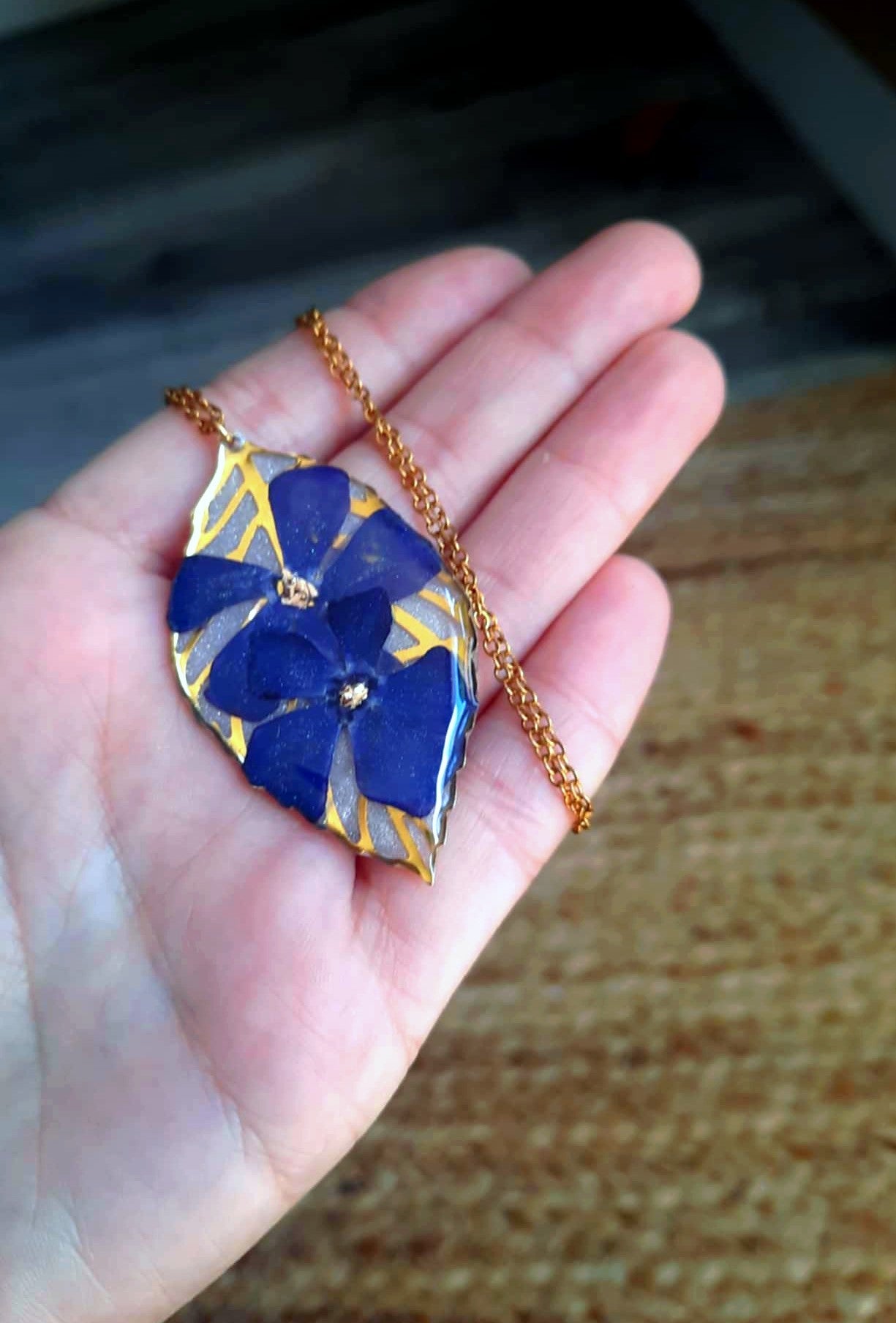 Collier, Pervenche