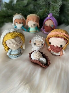 CRÈCHE Jesus Mary Joseph