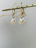 "Fan Heart" drop earrings in white