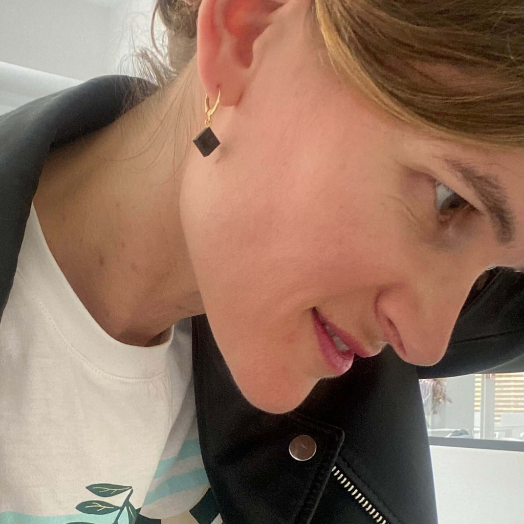 Mini boucles d'oreilles Dormeuses en acier inoxydable avec une brique de Lego®