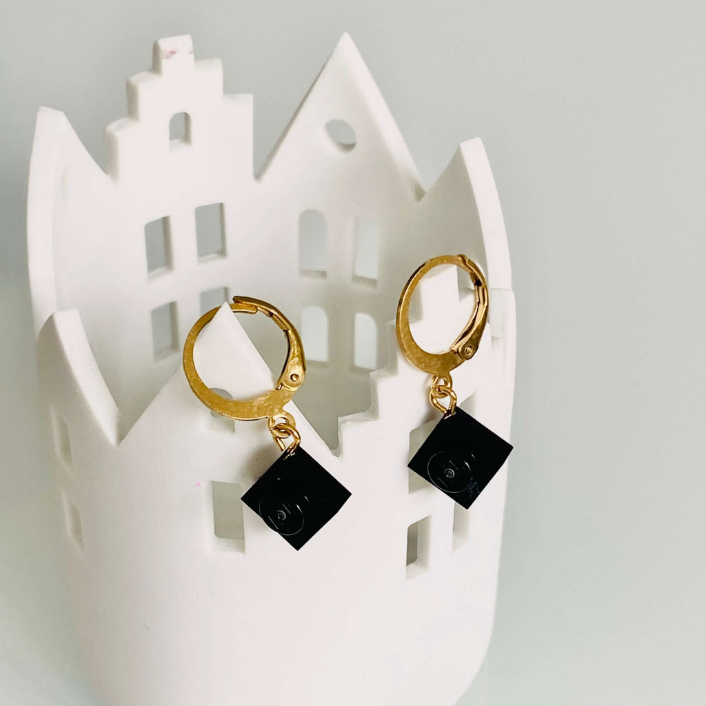 Mini boucles d'oreilles Dormeuses en acier inoxydable avec une brique de Lego®