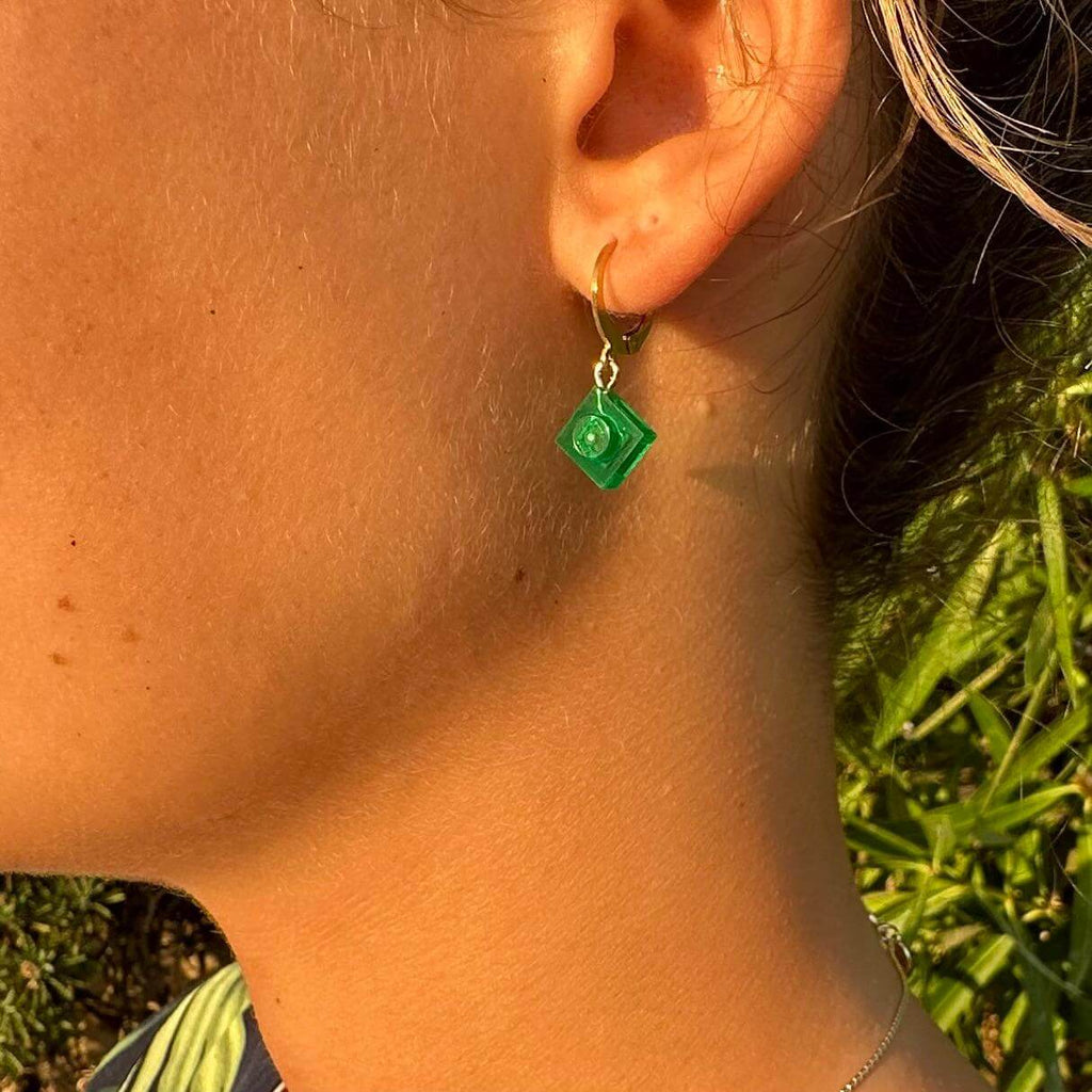 Mini boucles d'oreilles Dormeuses en acier inoxydable avec une brique de Lego®