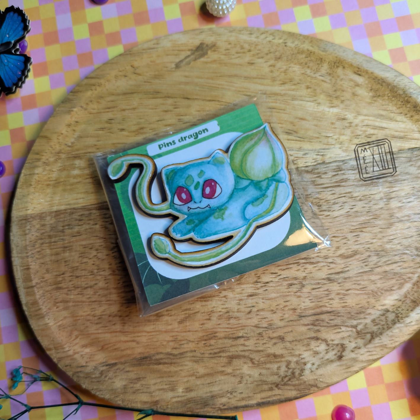 Pin's petit monstre vert