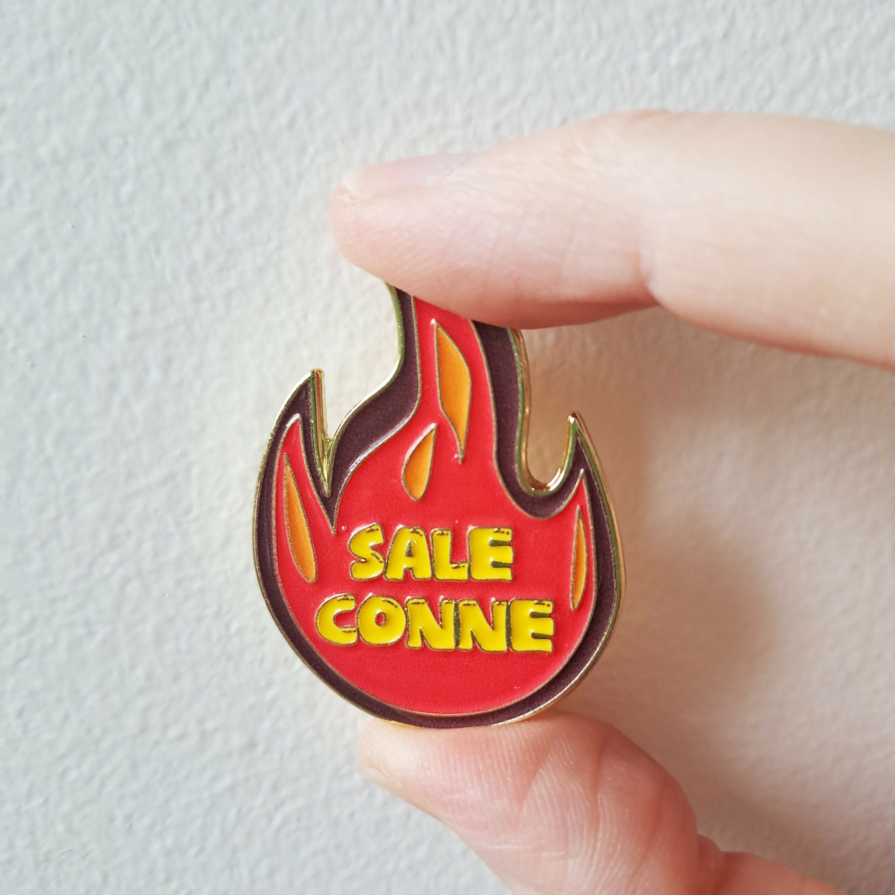 Pin's Sale conne