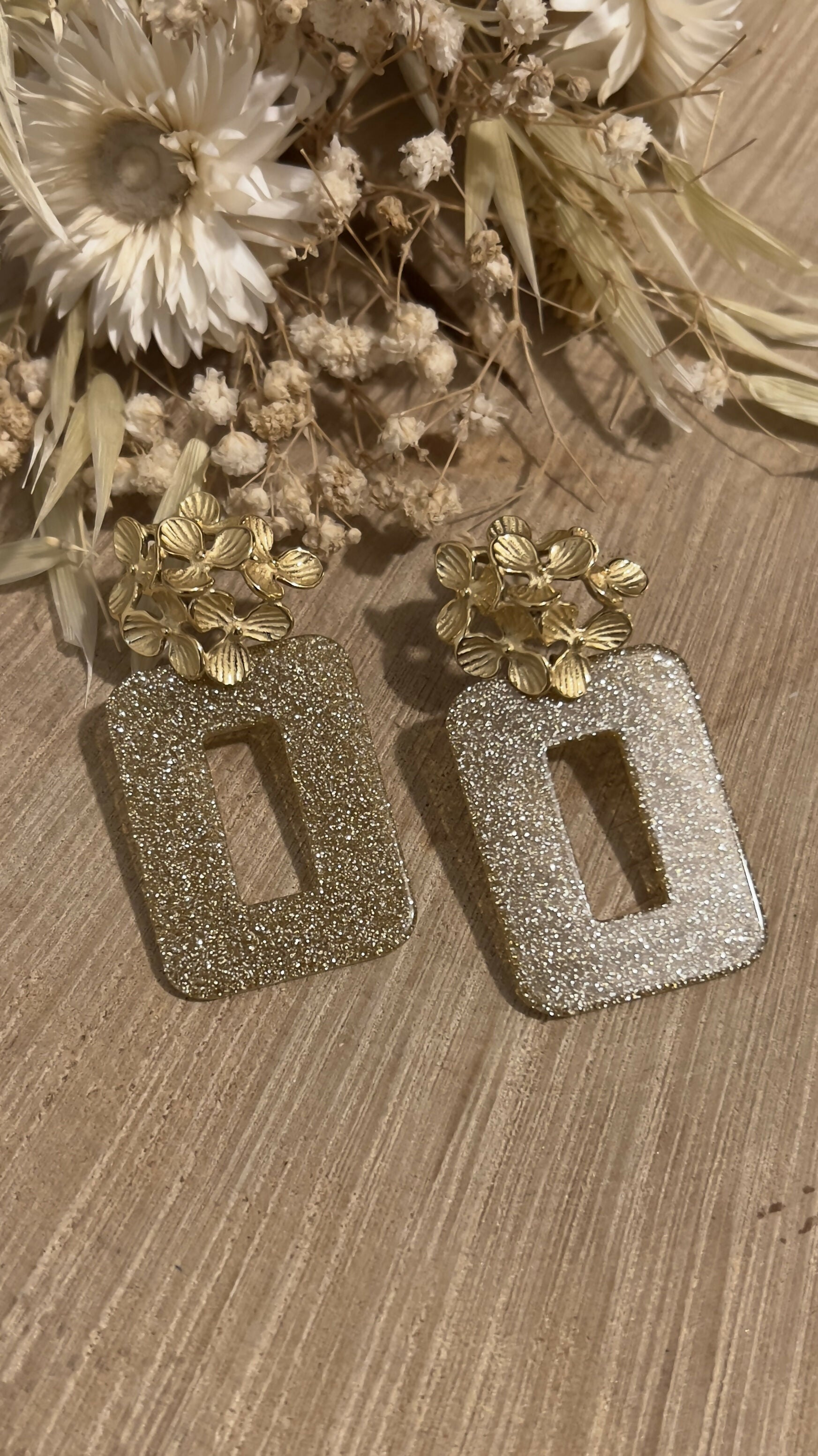 GOLD RECTANGULAR FLOWER BOX