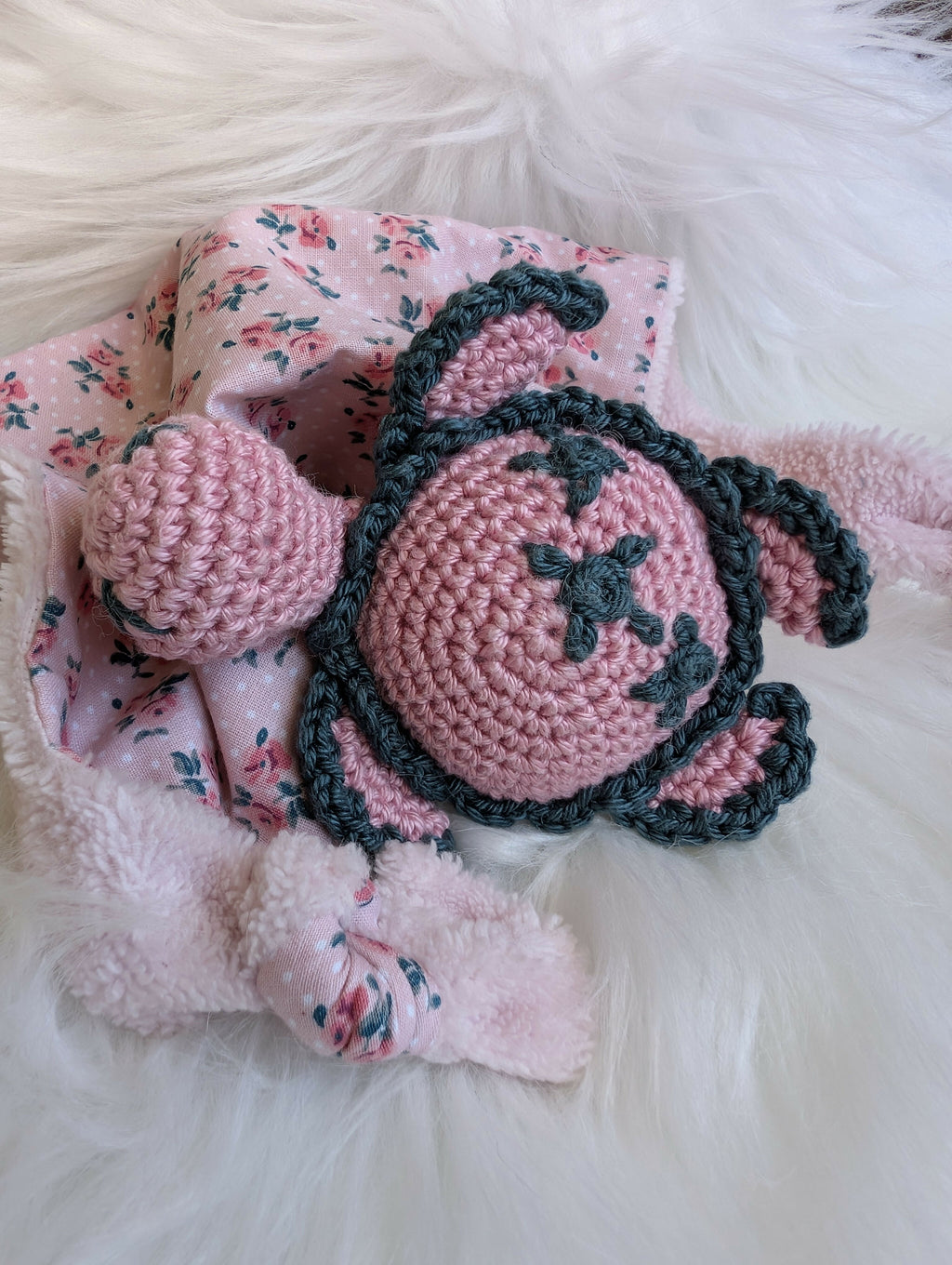 DOUDOU TORTUE ROSE ET FLEURS