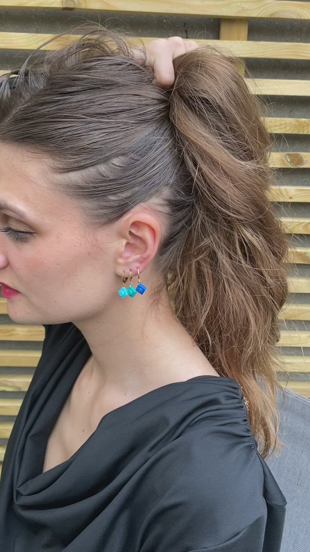 Mini boucles d'oreilles Dormeuses en acier inoxydable avec une brique de Lego®