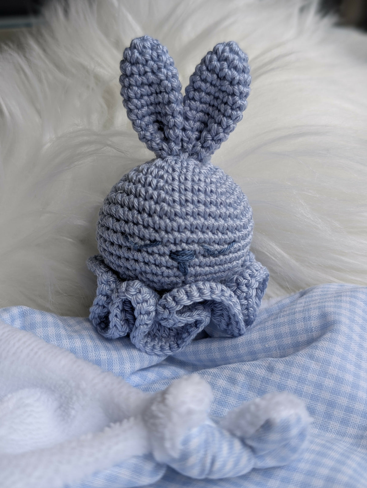Doudou lapin vichy bleu